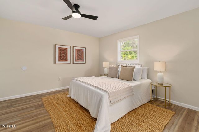 5201 Unicoi Drive, Unicoi, TN 37692