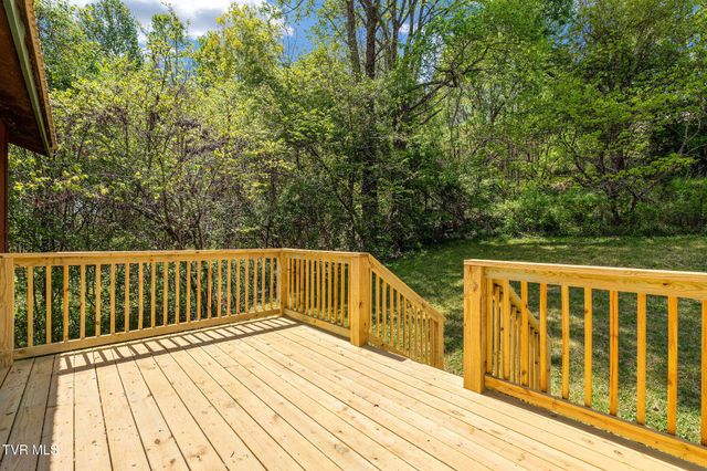 5201 Unicoi Drive, Unicoi, TN 37692