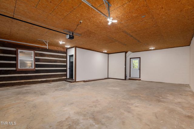 5201 Unicoi Drive, Unicoi, TN 37692