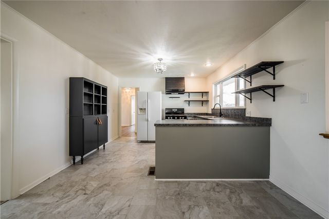 908 S Maple Street, Siloam Springs, AR 72761