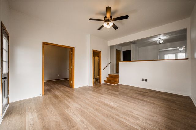 908 S Maple Street, Siloam Springs, AR 72761