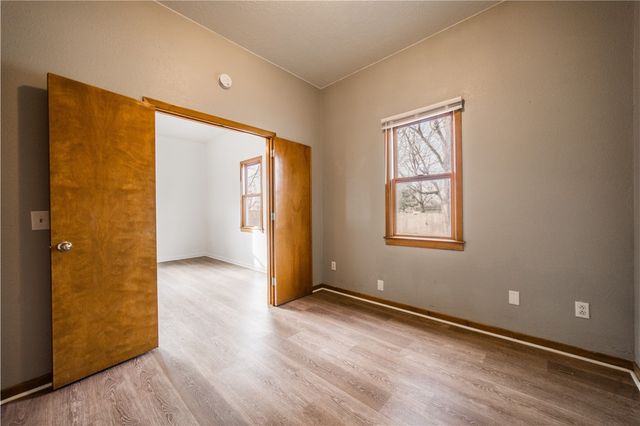 908 S Maple Street, Siloam Springs, AR 72761