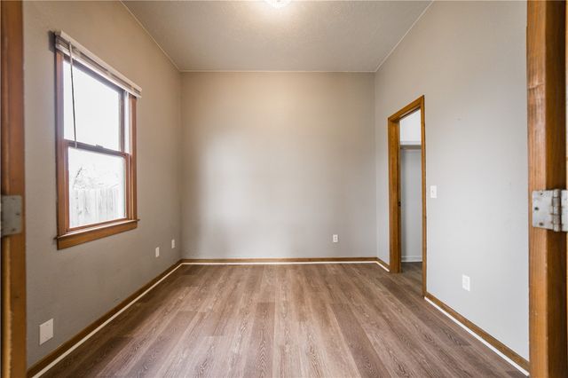 908 S Maple Street, Siloam Springs, AR 72761