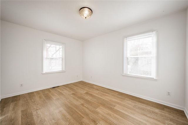 908 S Maple Street, Siloam Springs, AR 72761