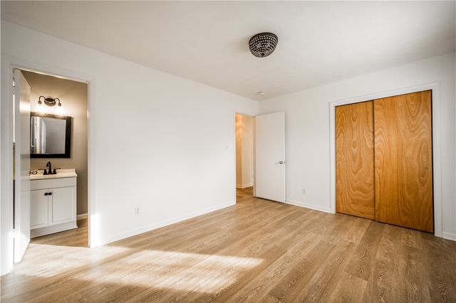 908 S Maple Street, Siloam Springs, AR 72761