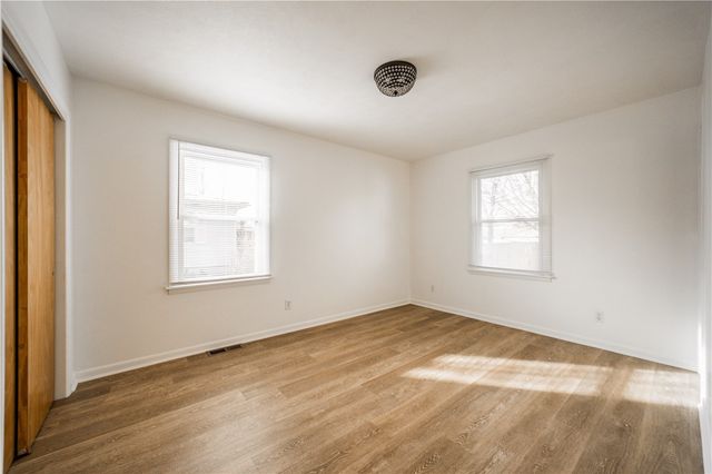 908 S Maple Street, Siloam Springs, AR 72761