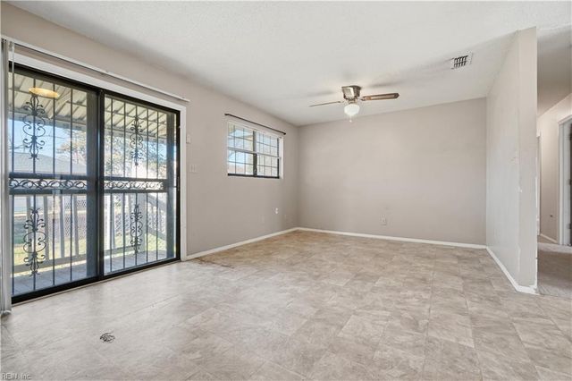 19 Big Bethel RD, Hampton, VA 23666