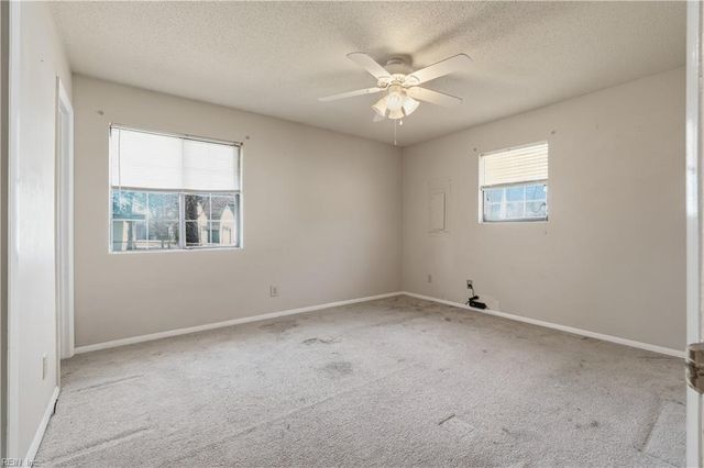 19 Big Bethel RD, Hampton, VA 23666