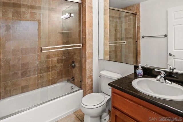 9860 Dale Ave C8, Spring Valley, CA 91977