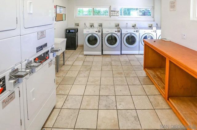 9860 Dale Ave C8, Spring Valley, CA 91977