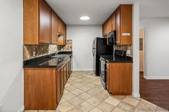 9860 Dale Ave C8, Spring Valley, CA 91977