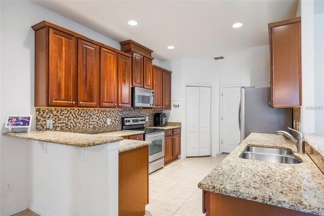 2782 CEDAR KNOLL DRIVE, Apopka, FL 32712