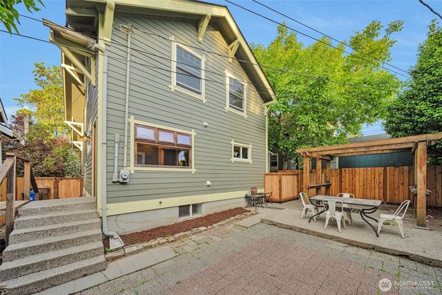 2614 N Lawrence Street, Tacoma, WA 98407