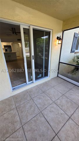 255 S Cypress Rd 307, Pompano Beach, FL 33060
