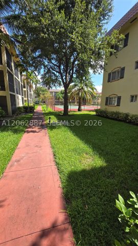 255 S Cypress Rd 307, Pompano Beach, FL 33060