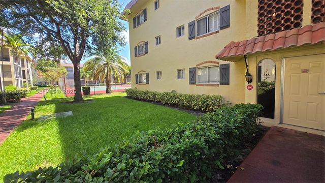 255 S Cypress Rd 307, Pompano Beach, FL 33060