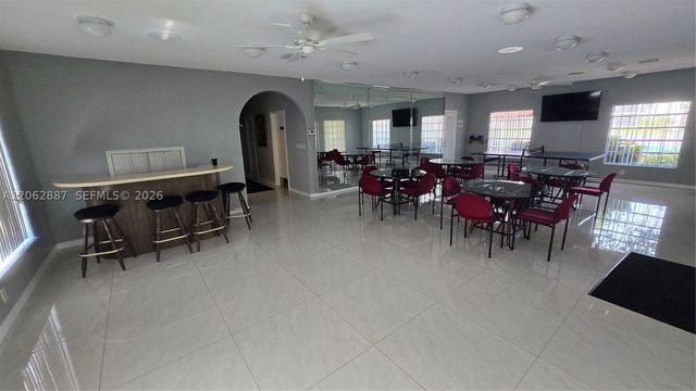 255 S Cypress Rd 307, Pompano Beach, FL 33060