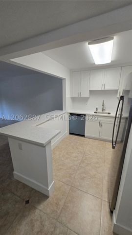 255 S Cypress Rd 307, Pompano Beach, FL 33060