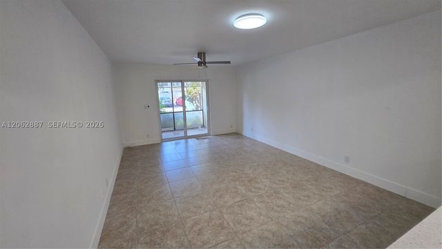 255 S Cypress Rd 307, Pompano Beach, FL 33060