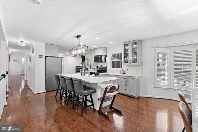 6208 ORMANDY DR, Burke, VA 22015