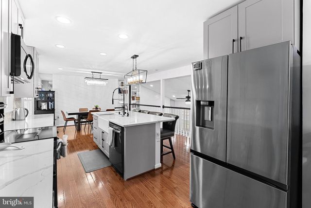 6208 ORMANDY DR, Burke, VA 22015