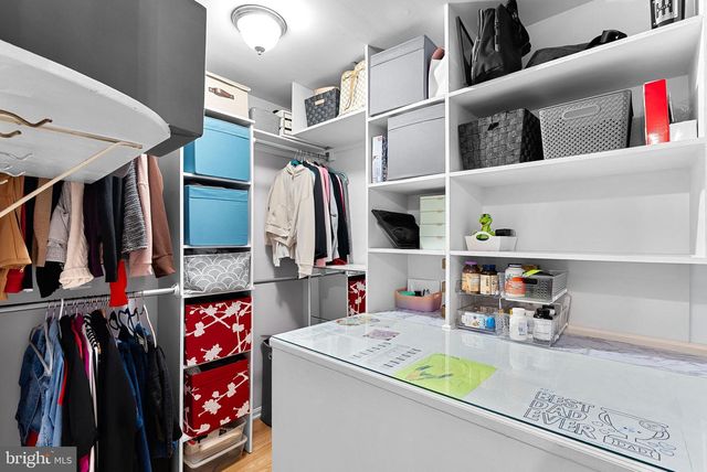 6208 ORMANDY DR, Burke, VA 22015