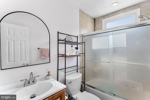 6208 ORMANDY DR, Burke, VA 22015