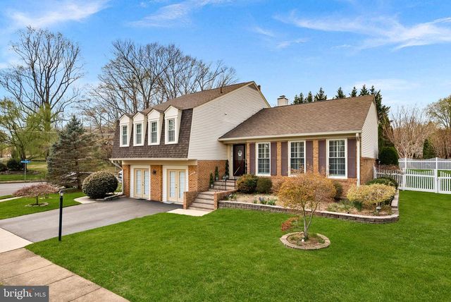 6208 ORMANDY DR, Burke, VA 22015