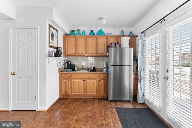 6208 ORMANDY DR, Burke, VA 22015