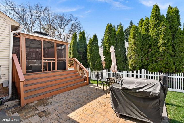 6208 ORMANDY DR, Burke, VA 22015