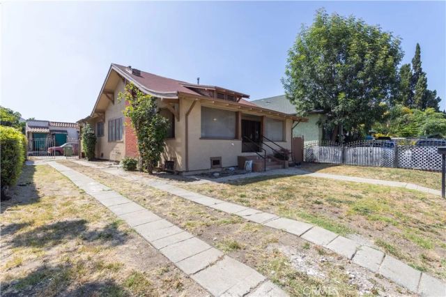 206 S Soto, Los Angeles, CA 90033