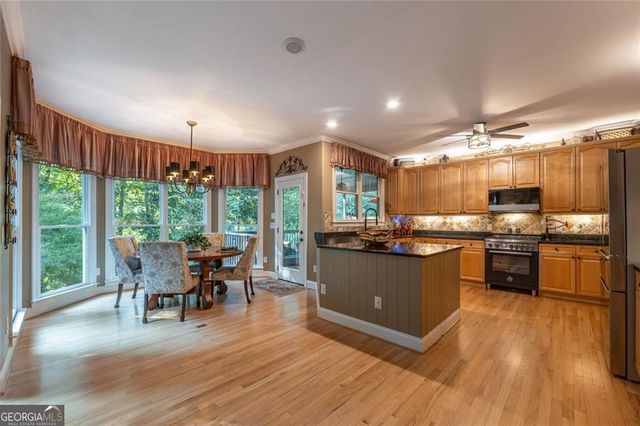 155 Willow Oak Lane, Dawsonville, GA 30534