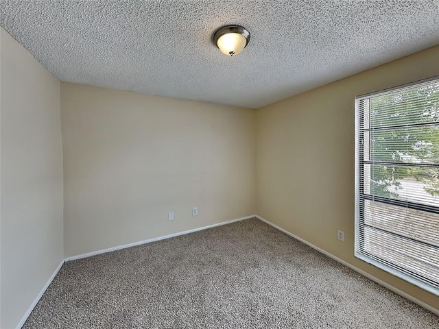 9515 LETTERSTONE COURT, Tampa, FL 33615