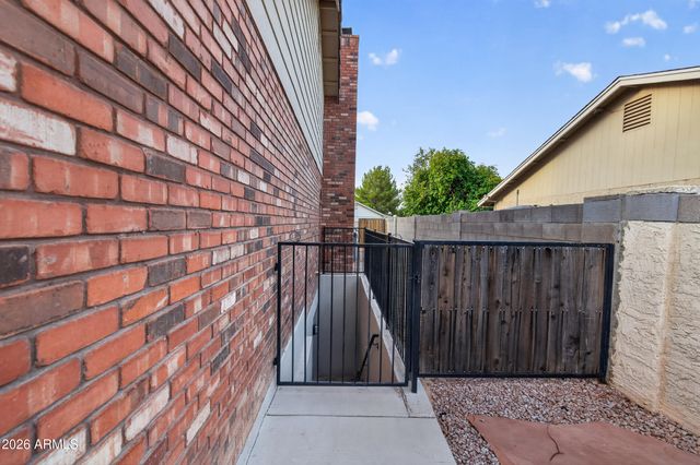 2503 E LEONORA Street, Mesa, AZ 85213