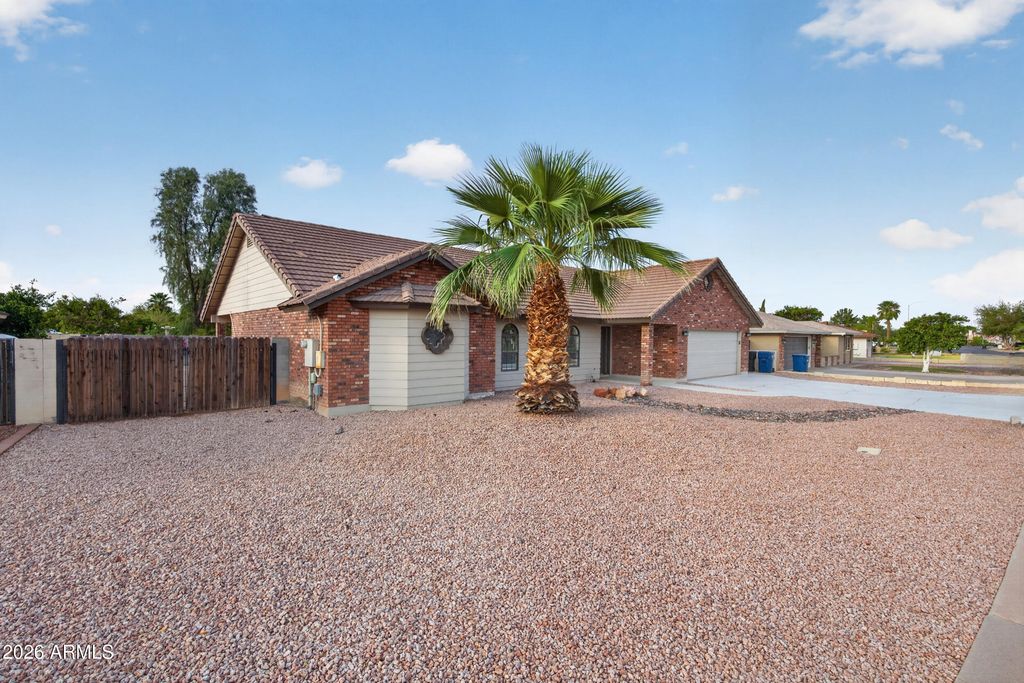 2503 E LEONORA Street, Mesa, AZ 85213 — photo 2