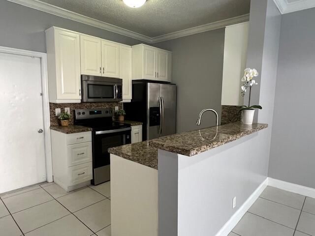 2163 Madeira Drive, Weston, FL 33327