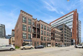 210 N Halsted Street 4, Chicago, IL 60661