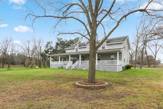 102 Camp Street, Alleyton, TX 78935