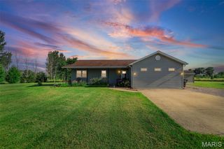9714 Hosto Road, Worden, IL 62097