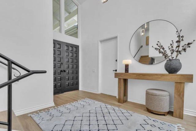 5524 Caminito Herminia, La Jolla, CA 92037