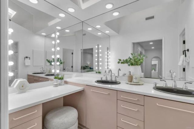 5524 Caminito Herminia, La Jolla, CA 92037