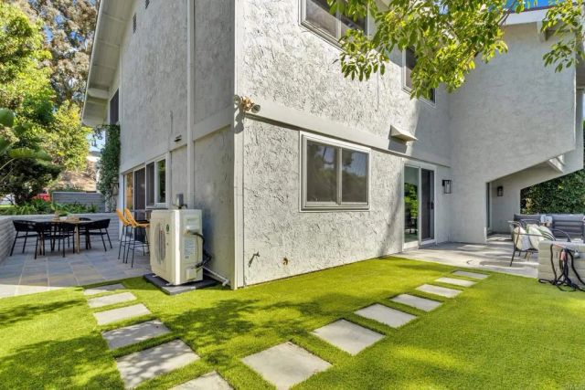 5524 Caminito Herminia, La Jolla, CA 92037
