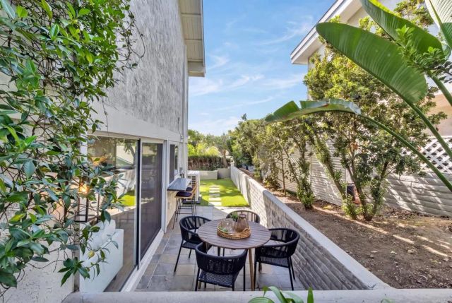 5524 Caminito Herminia, La Jolla, CA 92037