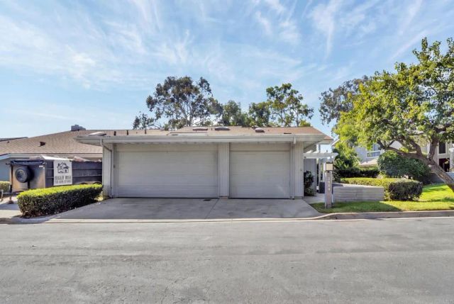 5524 Caminito Herminia, La Jolla, CA 92037