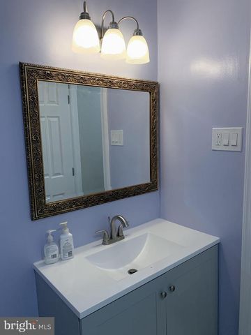 4860 W BRIGANTINE CT, Wilmington, DE 19808
