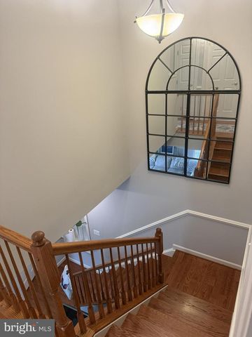 3008 HOLLOW CREST PL, Brookeville, MD 20833