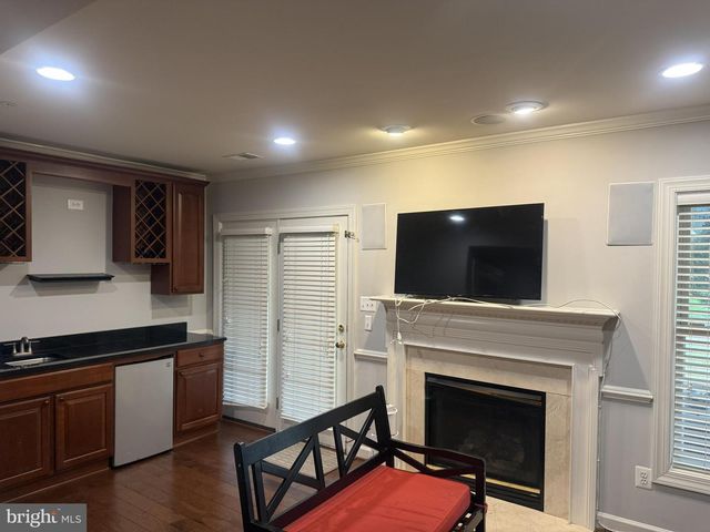 3008 HOLLOW CREST PL, Brookeville, MD 20833