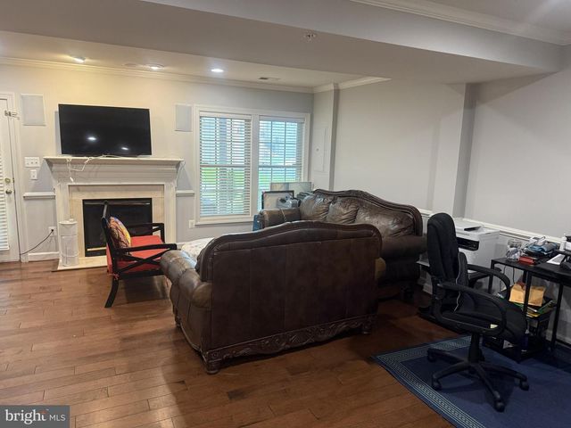 3008 HOLLOW CREST PL, Brookeville, MD 20833