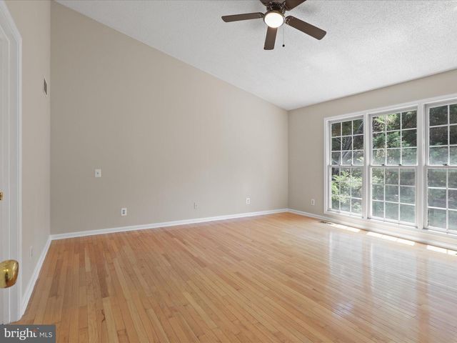 2869 CHEVOIT HILL CT, Woodbridge, VA 22191