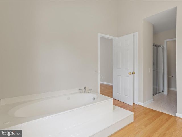 2869 CHEVOIT HILL CT, Woodbridge, VA 22191